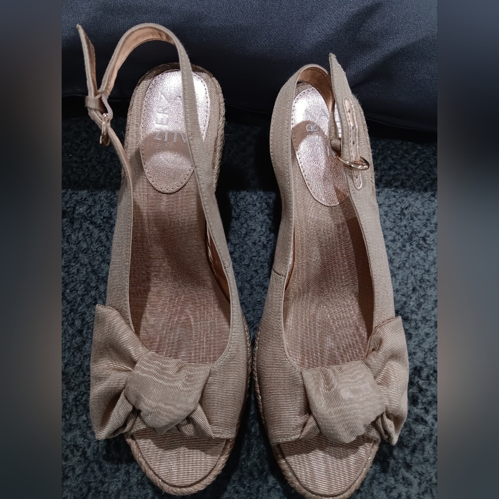 New Naturalizer Tan Espadrille Slingback with Bow